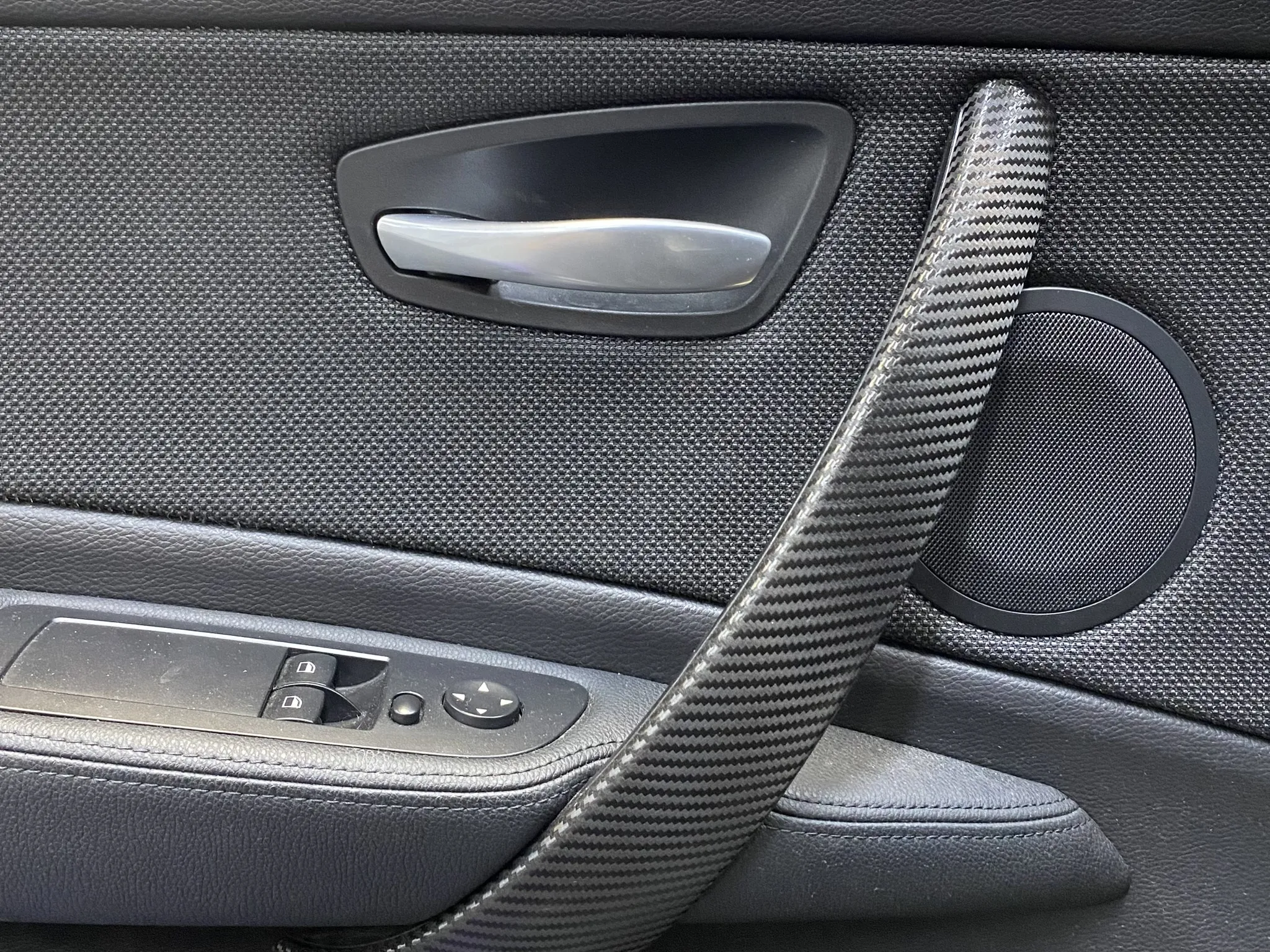 BMW E87 - Díszlécek - Avery : Cabron Black