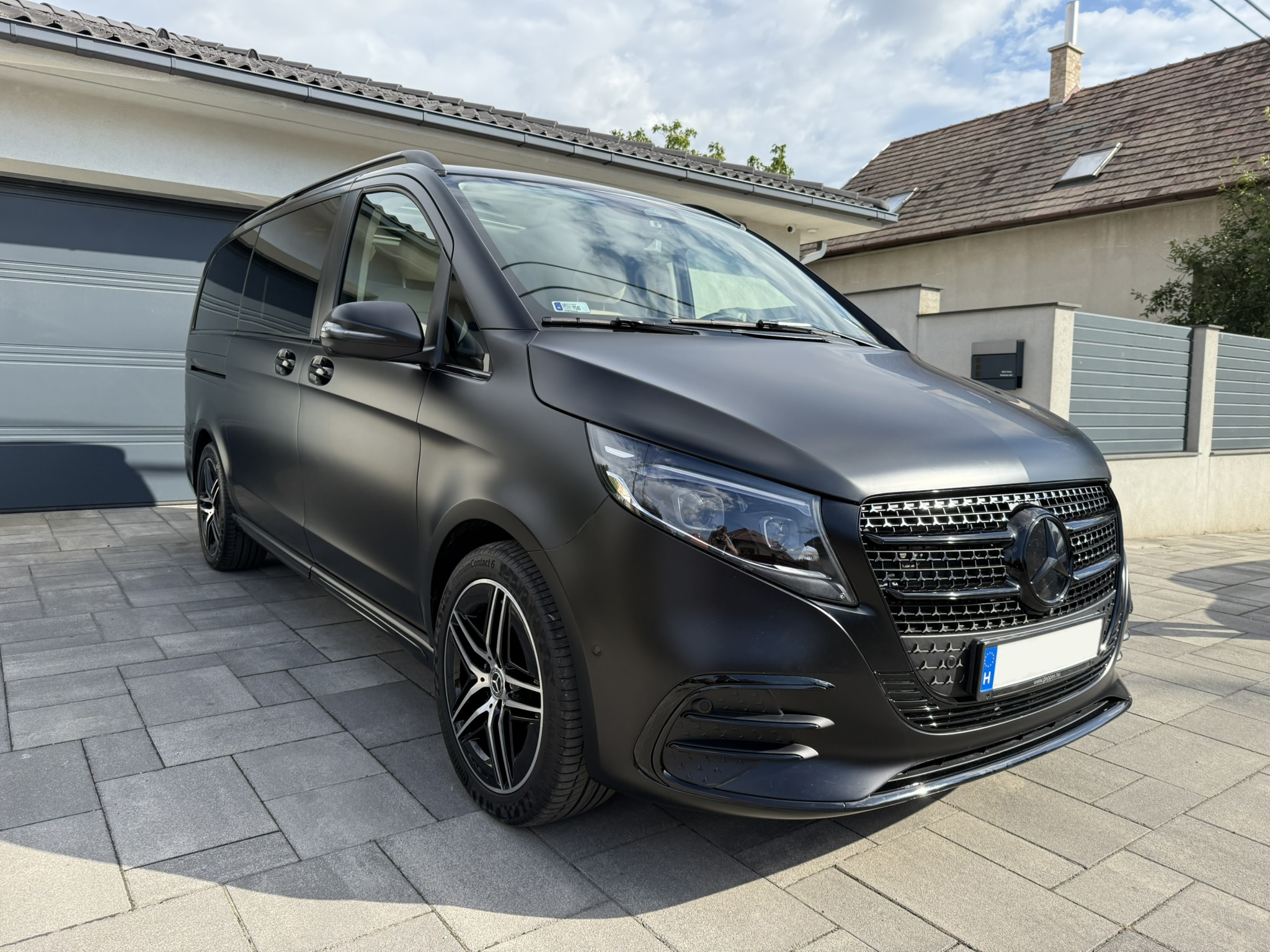Mercedes V | Teljes Matt Karosszéria kővédő fóliázás