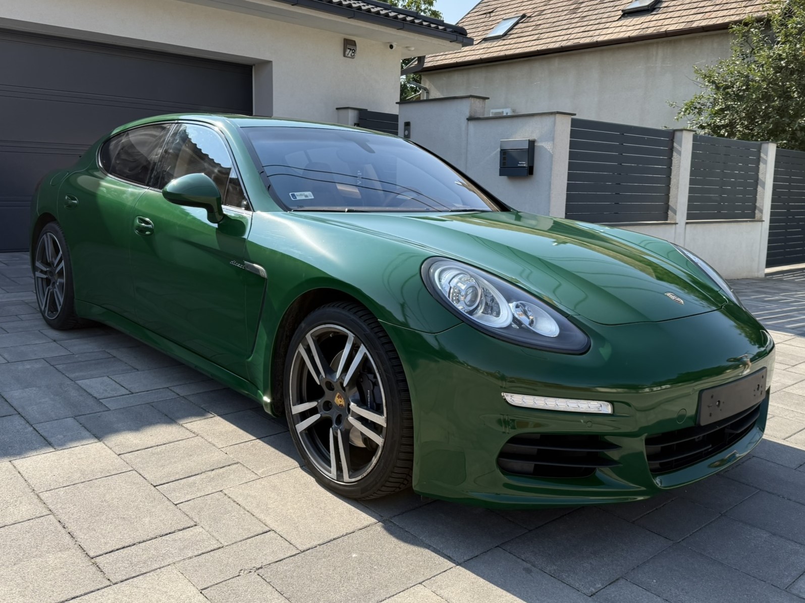 Porsche Panamera - Avery Dennison | Dark Green